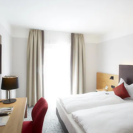 & Restaurant Wilder Mann 3* 알렌